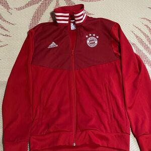 adidas Men's Bayern Munich International Club Soccer Fan